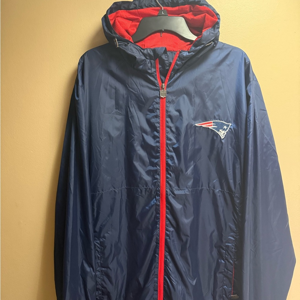 NFL Pro Line Patriots Hooded‎ Windbreaker 2XL Navy Red